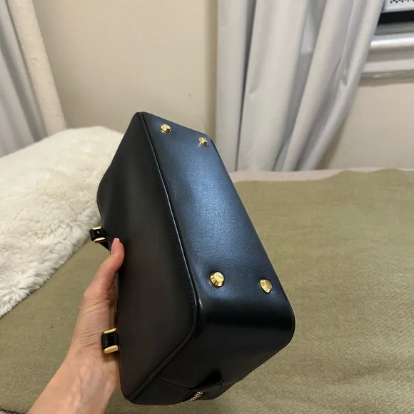 Veronica Beard Boxy Shoulder Bag Black - Picture 6 of 7